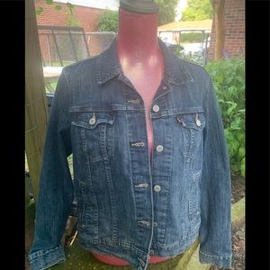 Levi’s women’s denim jacket